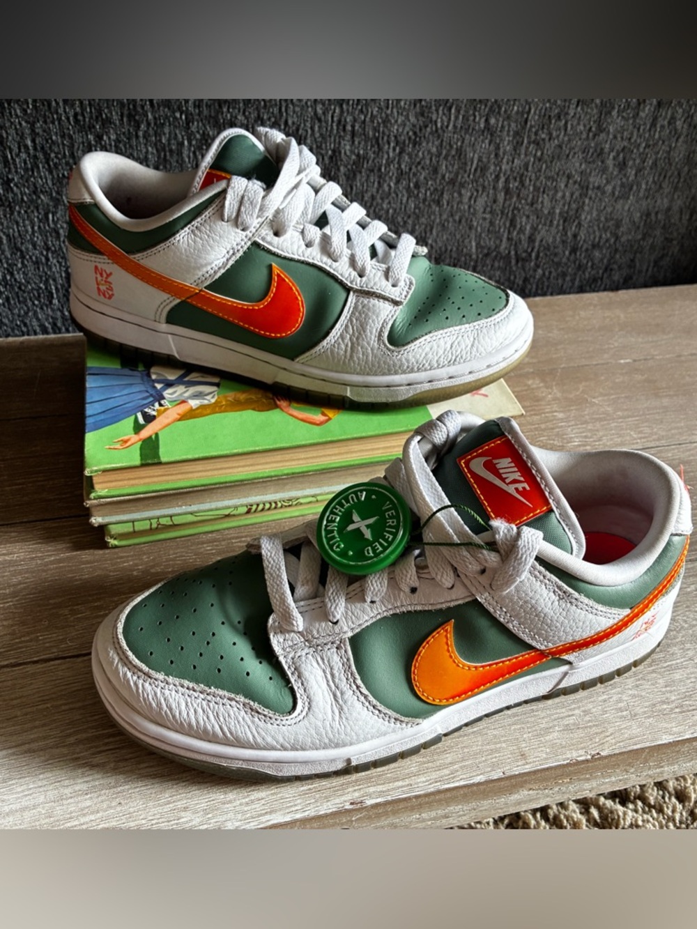 Nike Dunk Low SE NY Vs NY leather sneakers